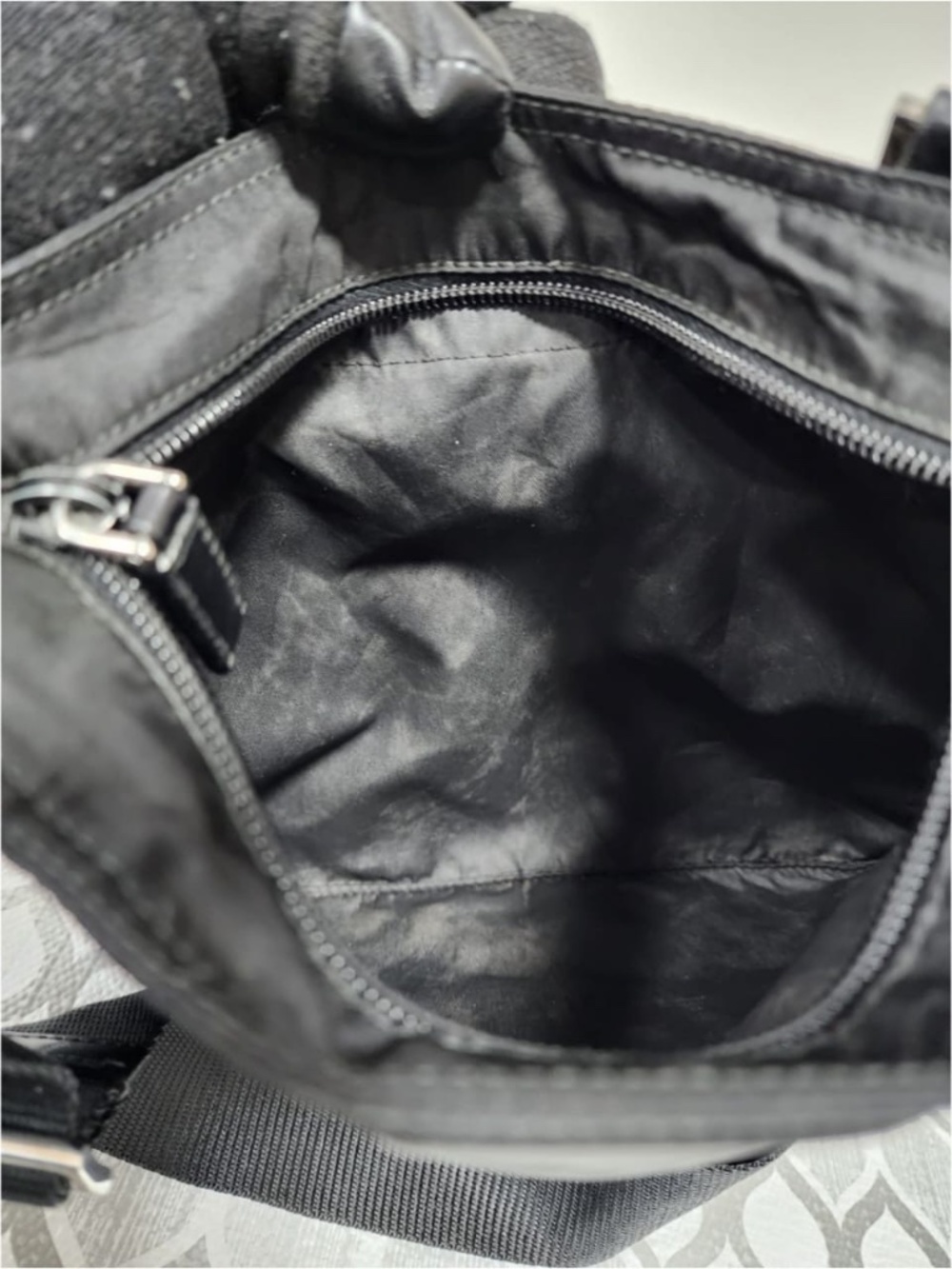 Authentic PRADA Nylon Vela Small Flat Messenger Bag Black - Picture 6 of 13